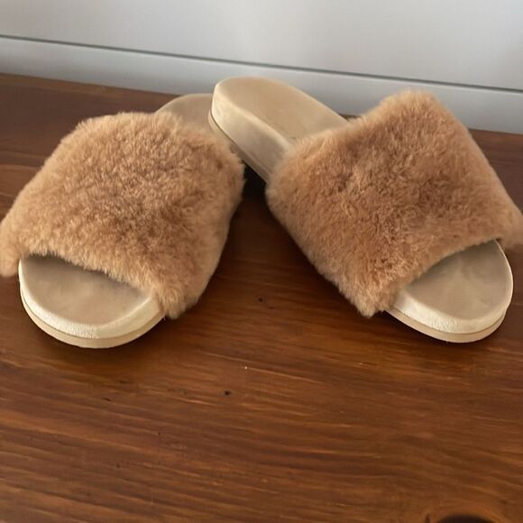Jenni Kayne Shearling Slide Sandal - Picture 1 of 8